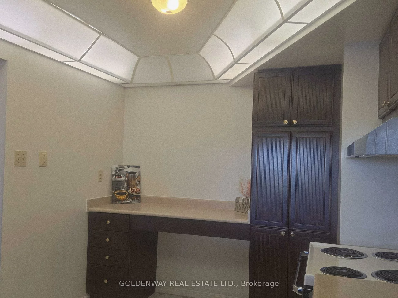 7300, Yonge, Crestwood-Springfarm-Yorkhill, Vaughan