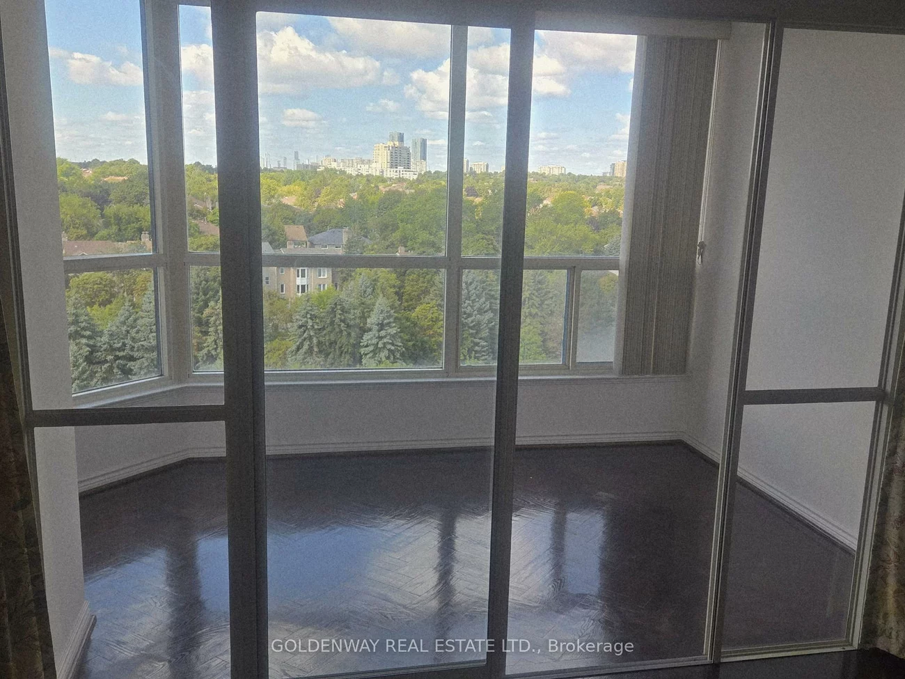 7300, Yonge, Crestwood-Springfarm-Yorkhill, Vaughan