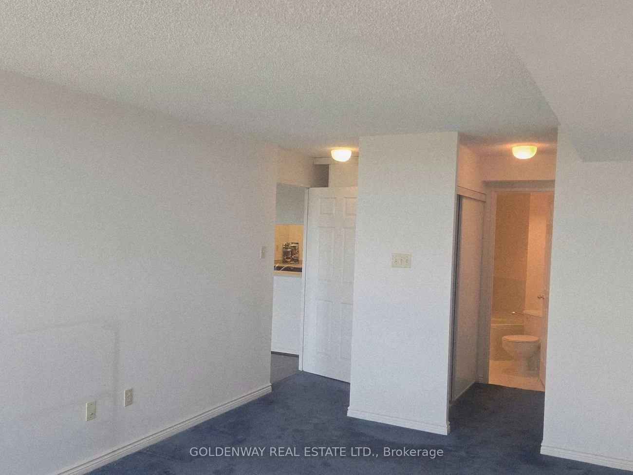 7300, Yonge, Crestwood-Springfarm-Yorkhill, Vaughan