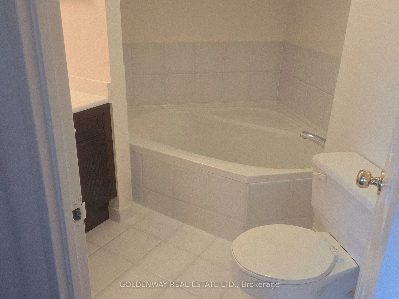 7300, Yonge, Crestwood-Springfarm-Yorkhill, Vaughan