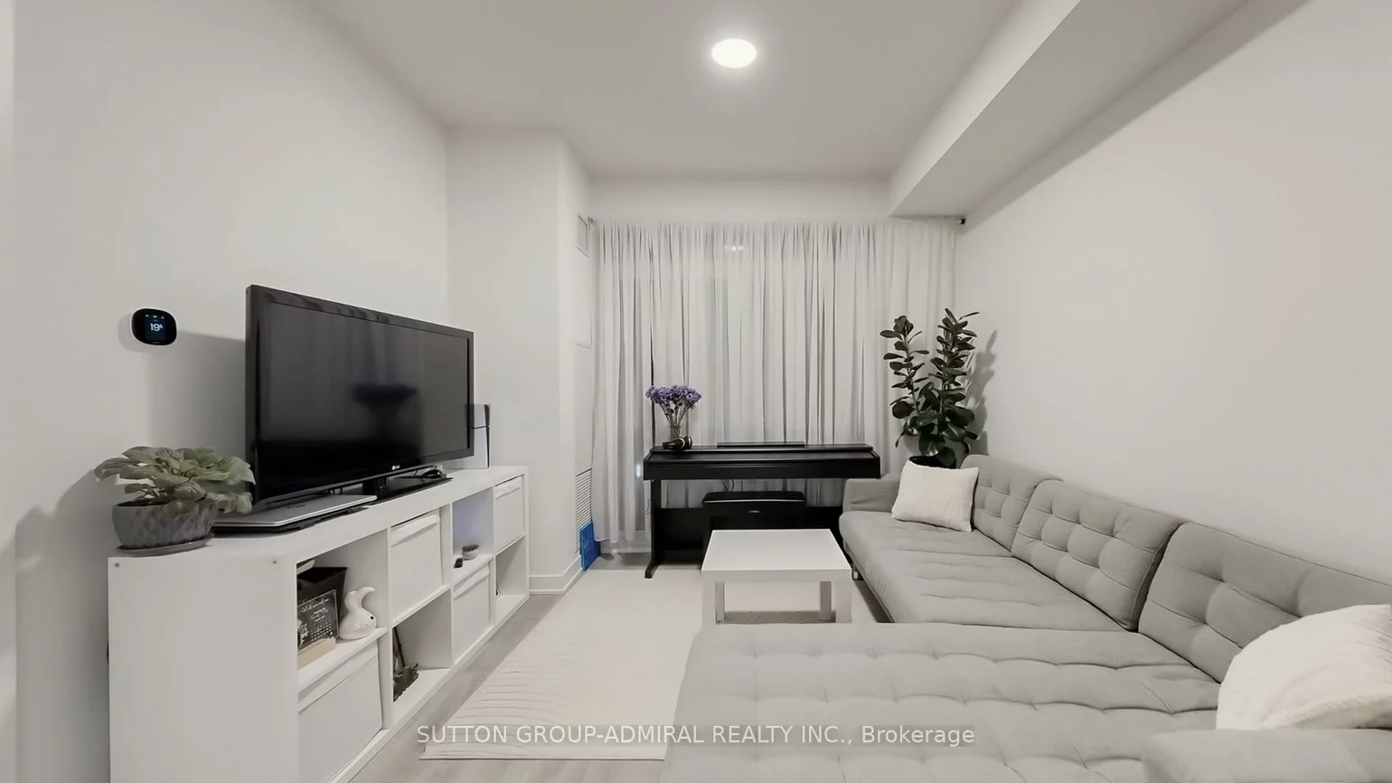 50, Upper Mall, Brownridge, Vaughan