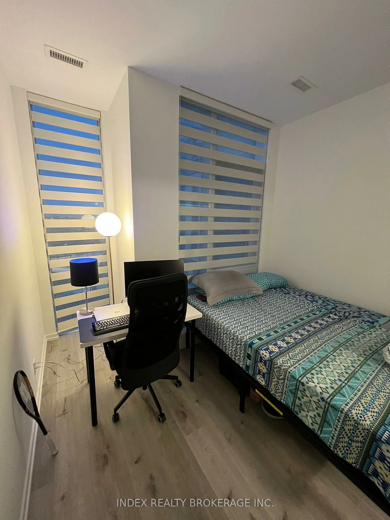 1000, Portage, Vaughan Corporate Centre, Vaughan