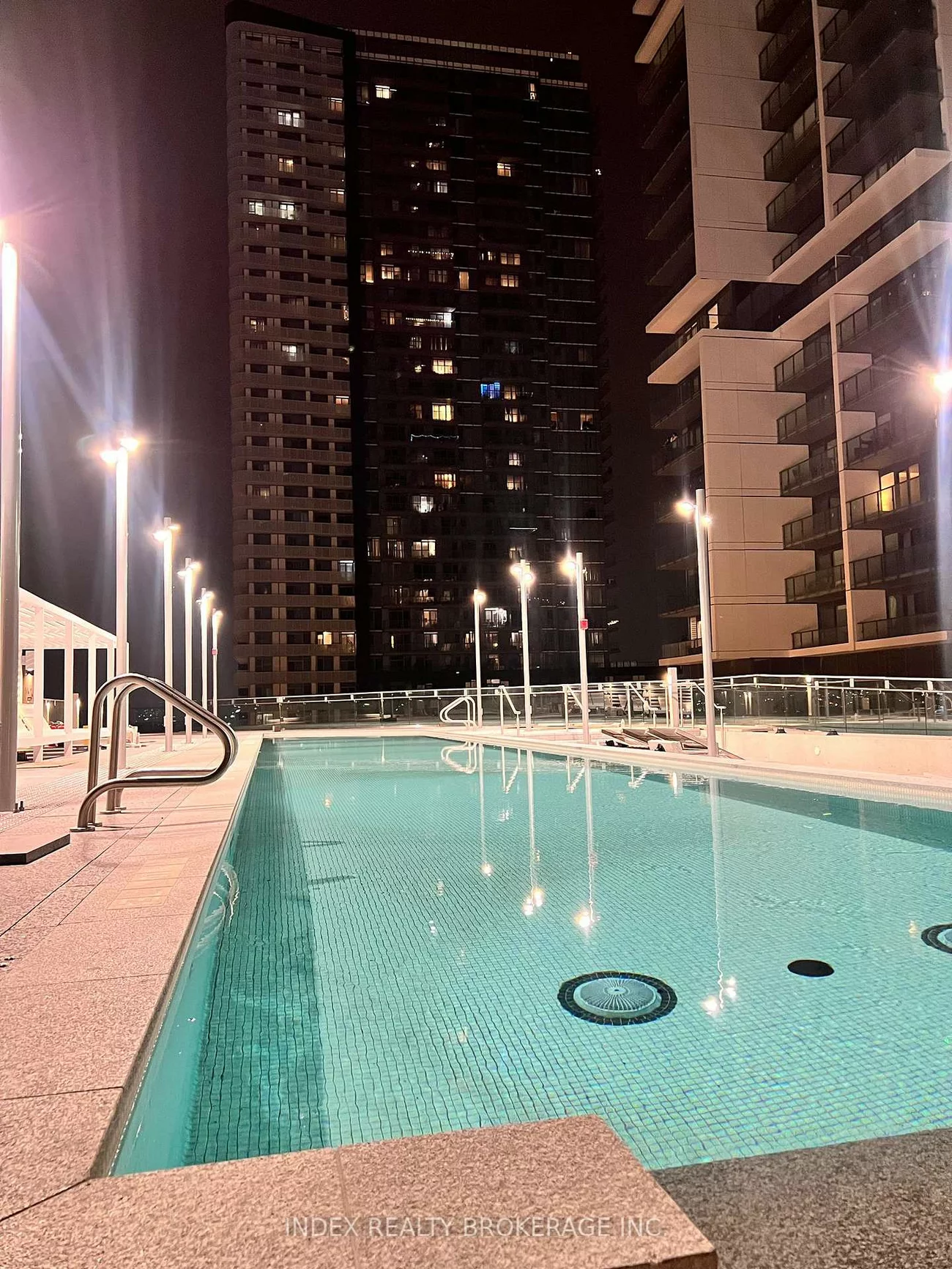 1000, Portage, Vaughan Corporate Centre, Vaughan