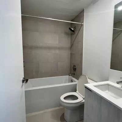 1000, Portage, Vaughan Corporate Centre, Vaughan