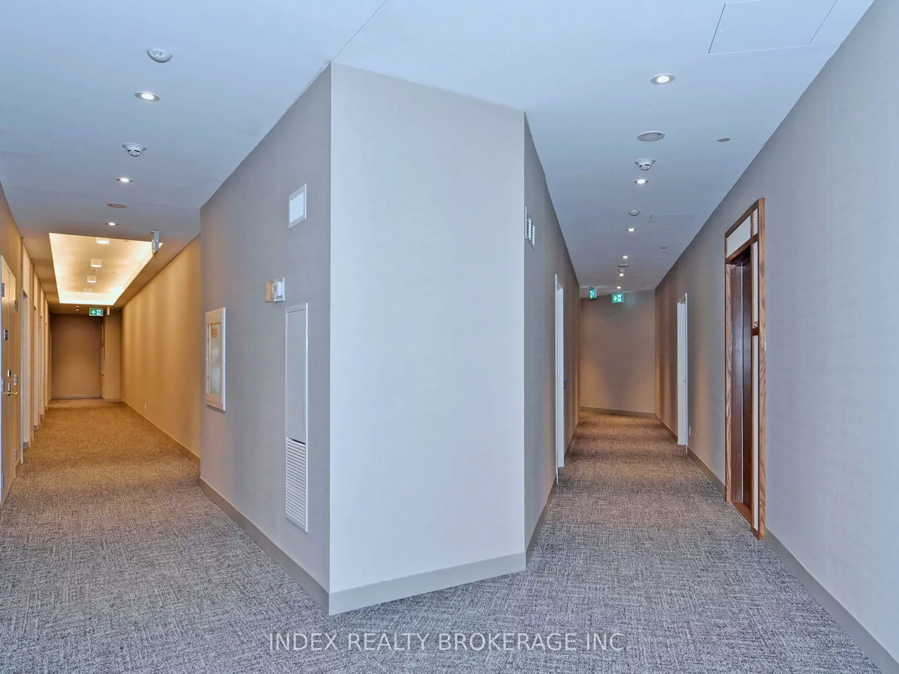 1000, Portage, Vaughan Corporate Centre, Vaughan