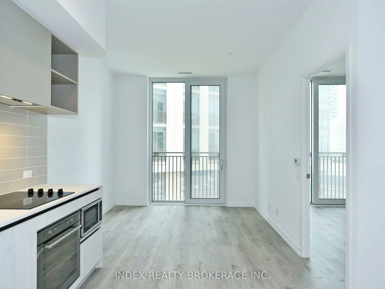 1000, Portage, Vaughan Corporate Centre, Vaughan