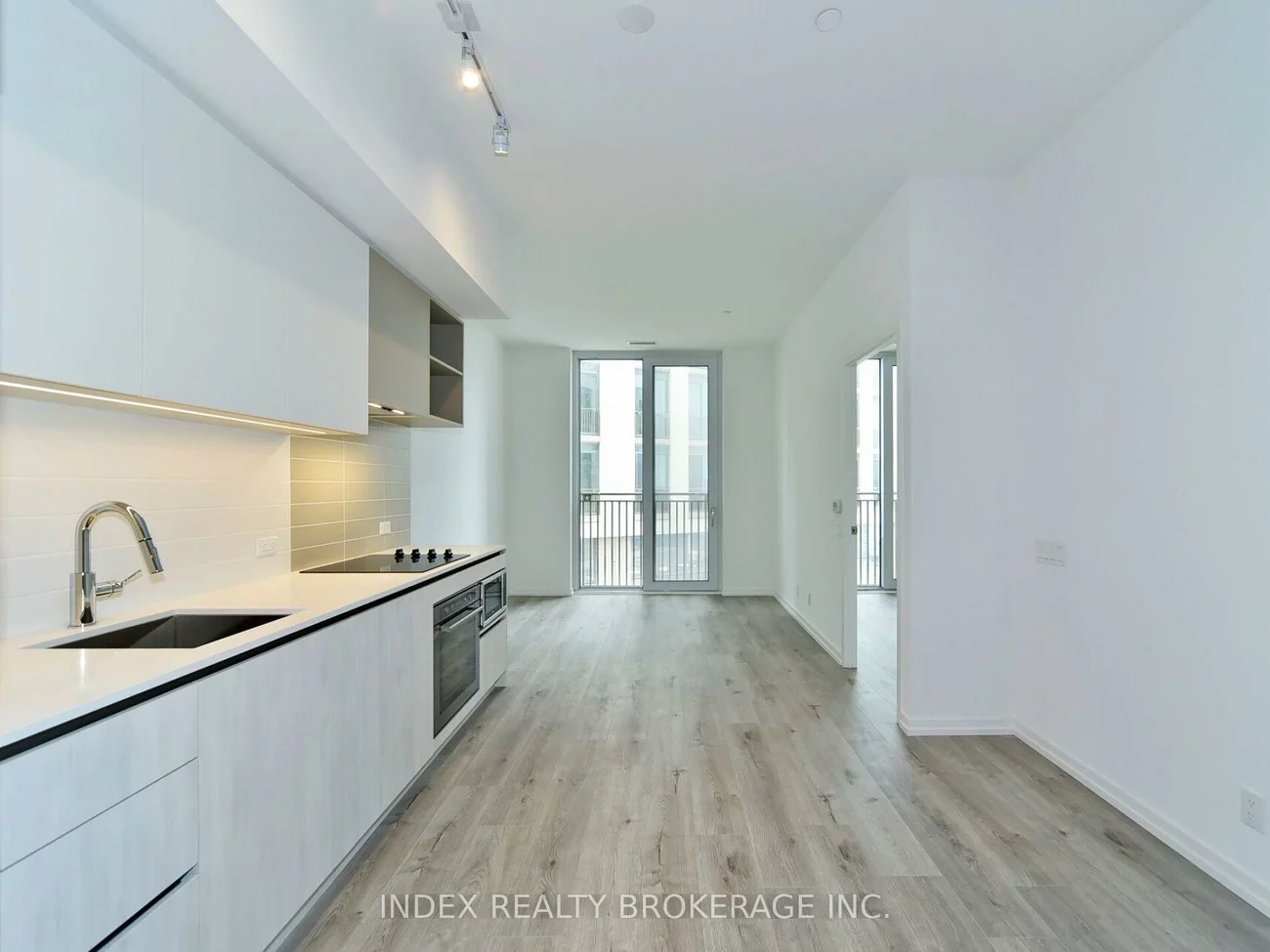 1000, Portage, Vaughan Corporate Centre, Vaughan