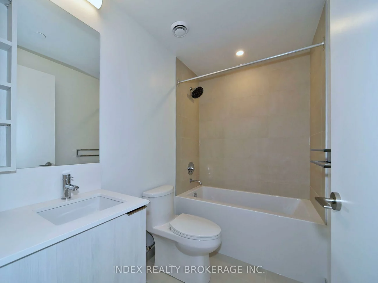 1000, Portage, Vaughan Corporate Centre, Vaughan