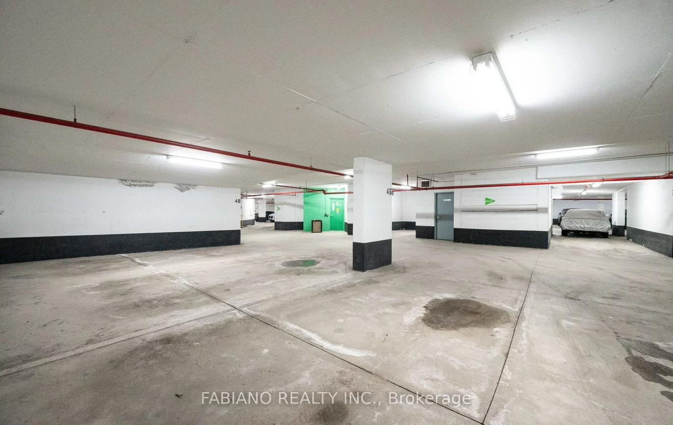 24, Woodstream, Vaughan Grove, Vaughan