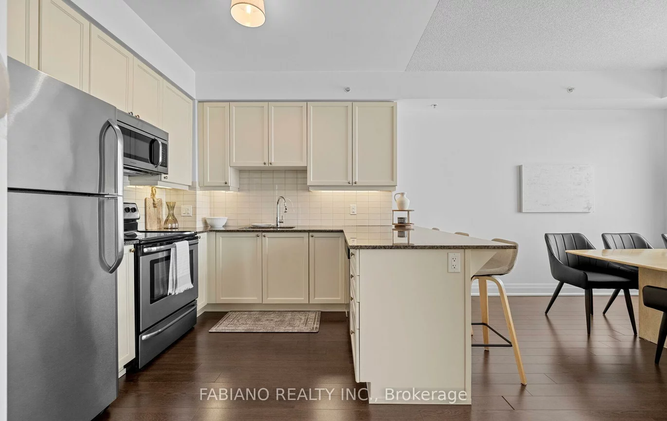 24, Woodstream, Vaughan Grove, Vaughan