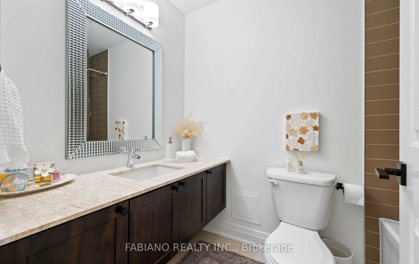 24, Woodstream, Vaughan Grove, Vaughan