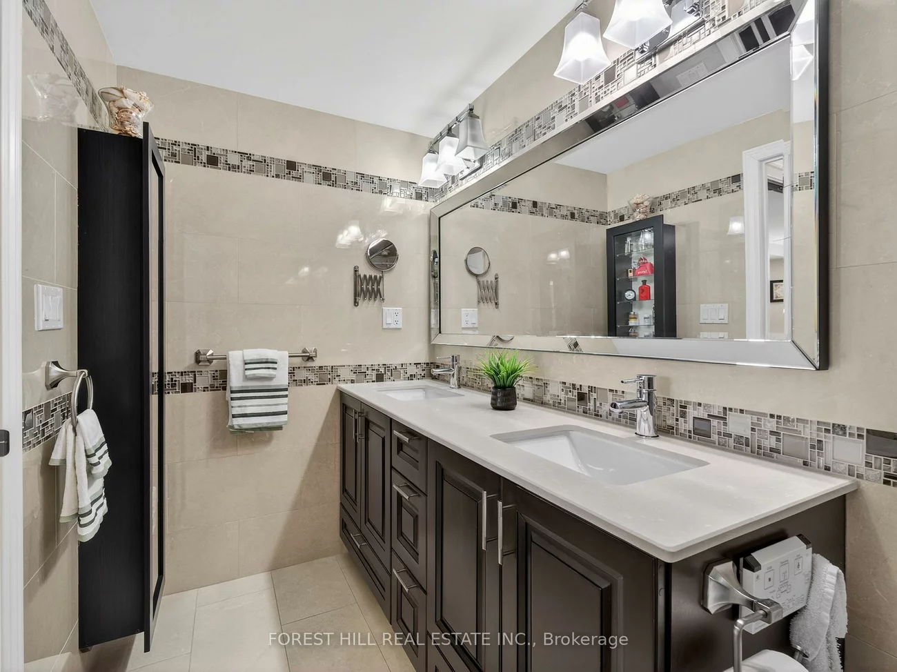 100, Promenade, Brownridge, Vaughan