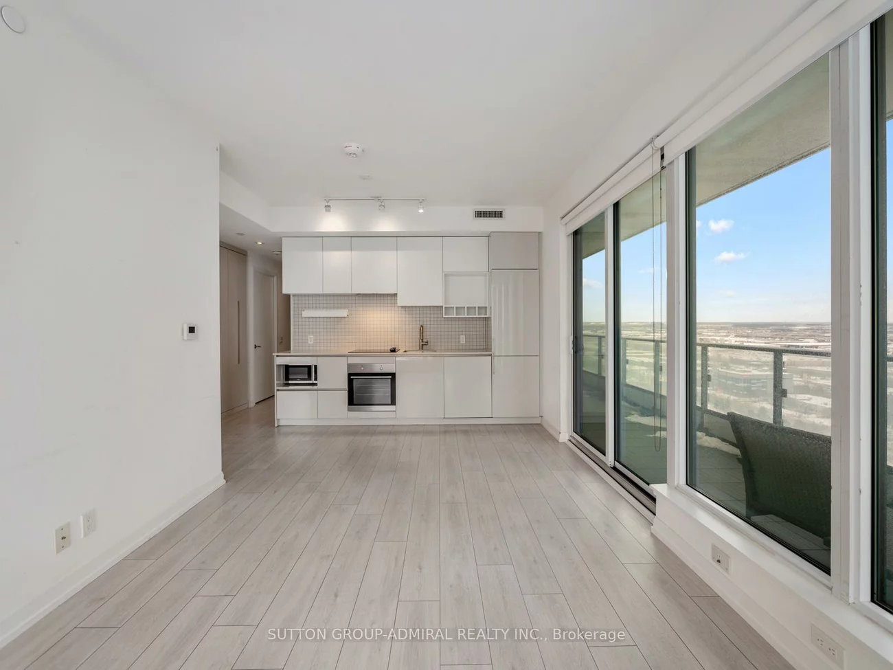 950, Portage, Vaughan Corporate Centre, Vaughan