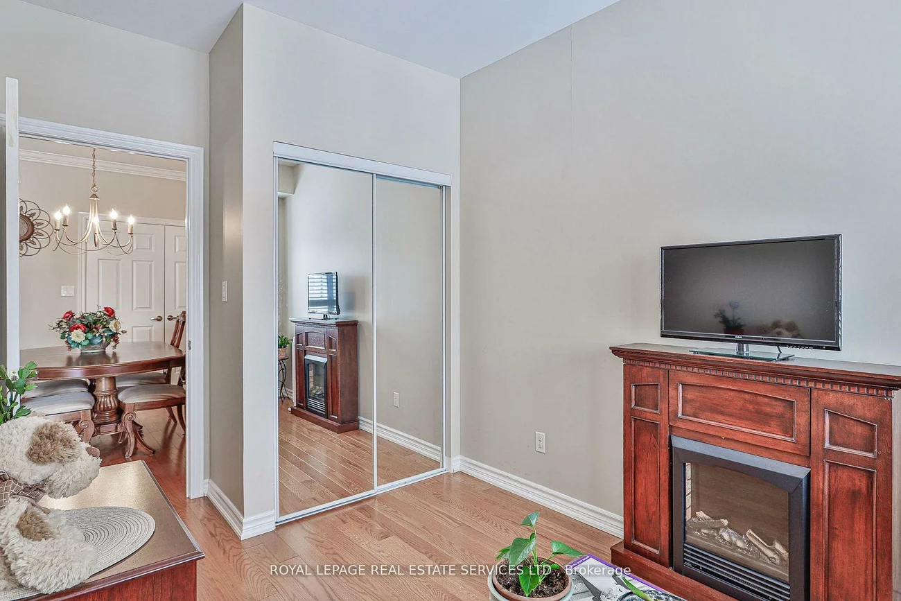 33, Wallace, West Woodbridge, Vaughan