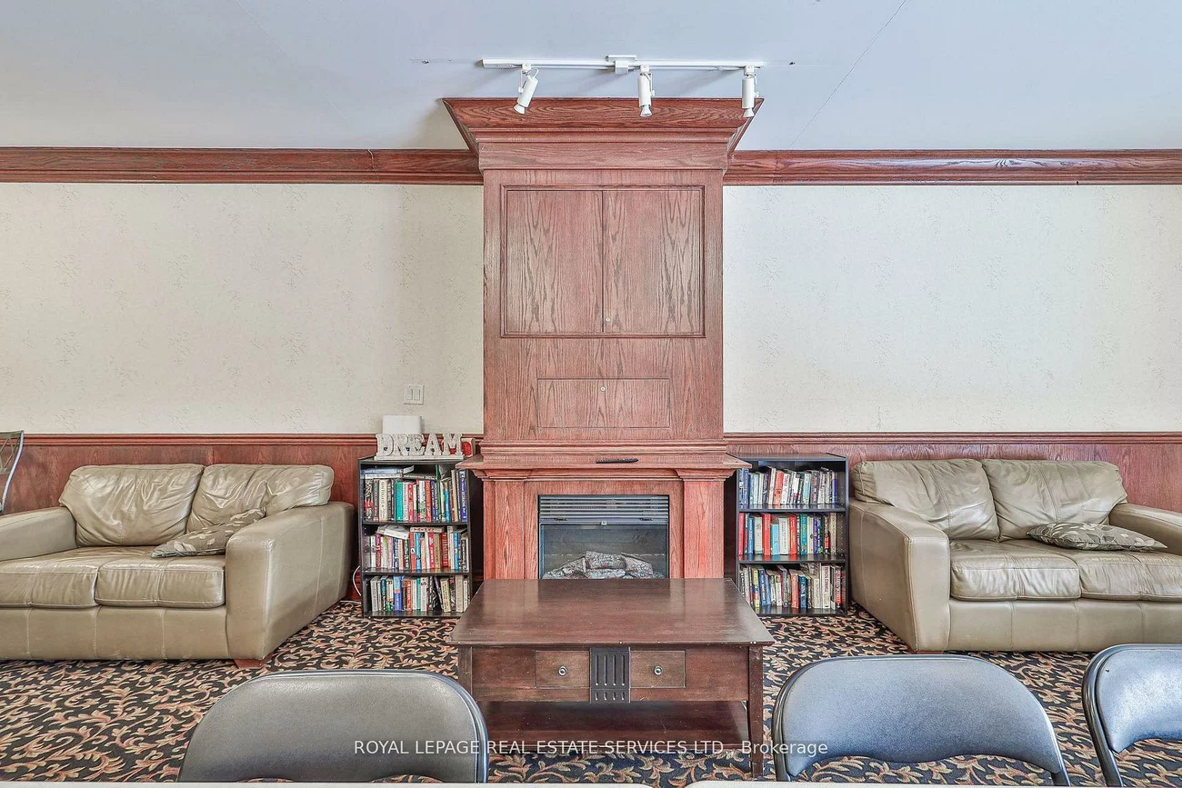 33, Wallace, West Woodbridge, Vaughan