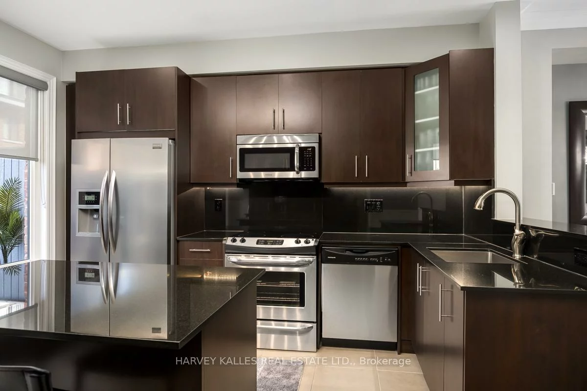 16, Powseland, West Woodbridge, Vaughan