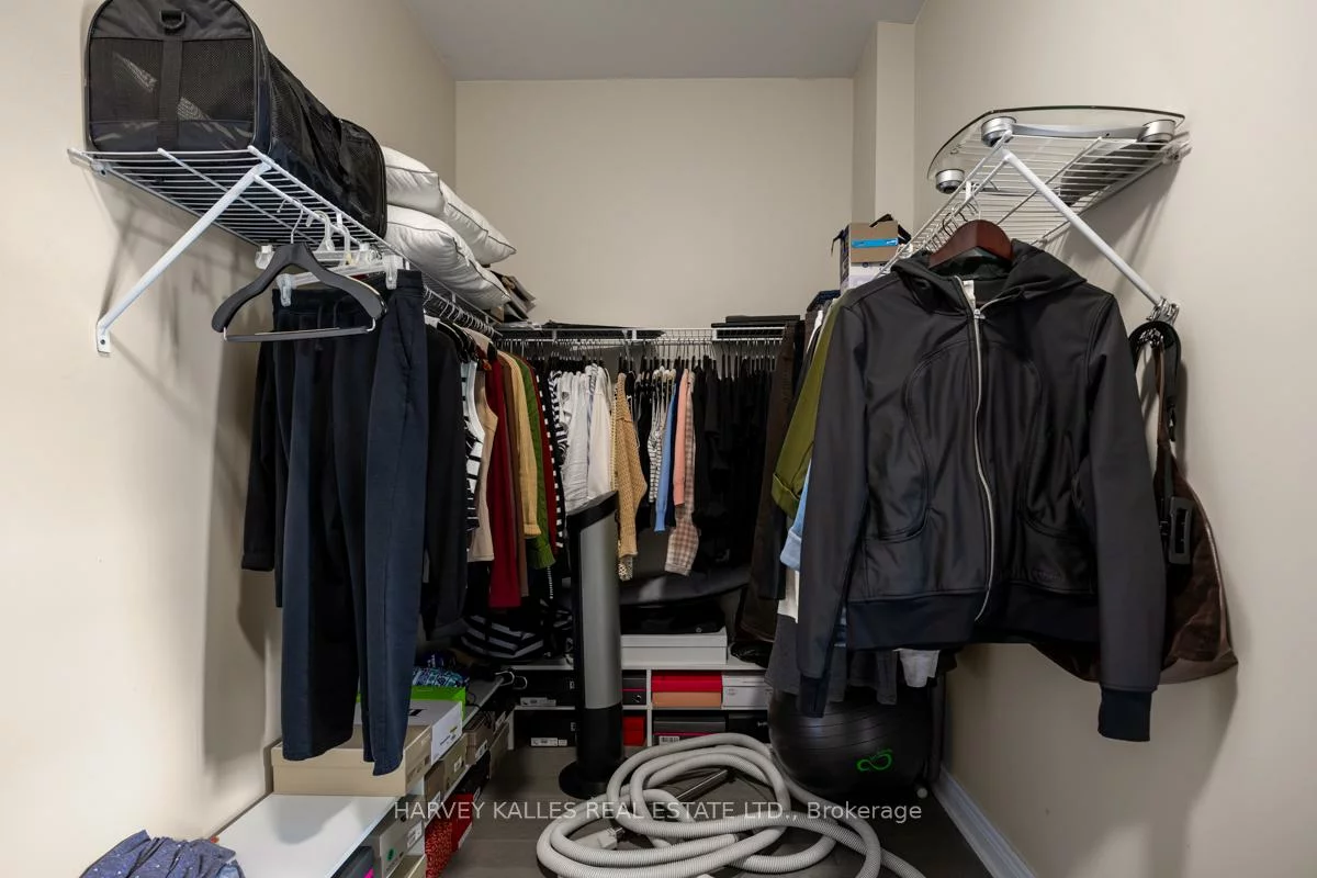 16, Powseland, West Woodbridge, Vaughan