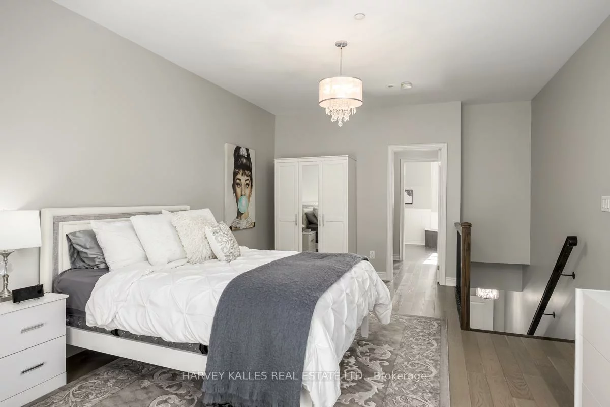 16, Powseland, West Woodbridge, Vaughan