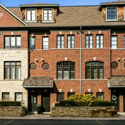 16, Powseland, West Woodbridge, Vaughan