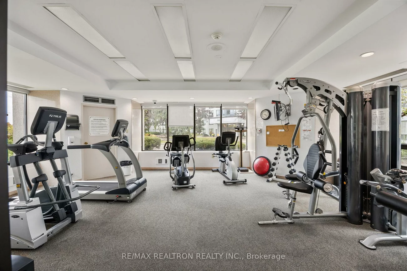 333, Clark, Crestwood-Springfarm-Yorkhill, Vaughan