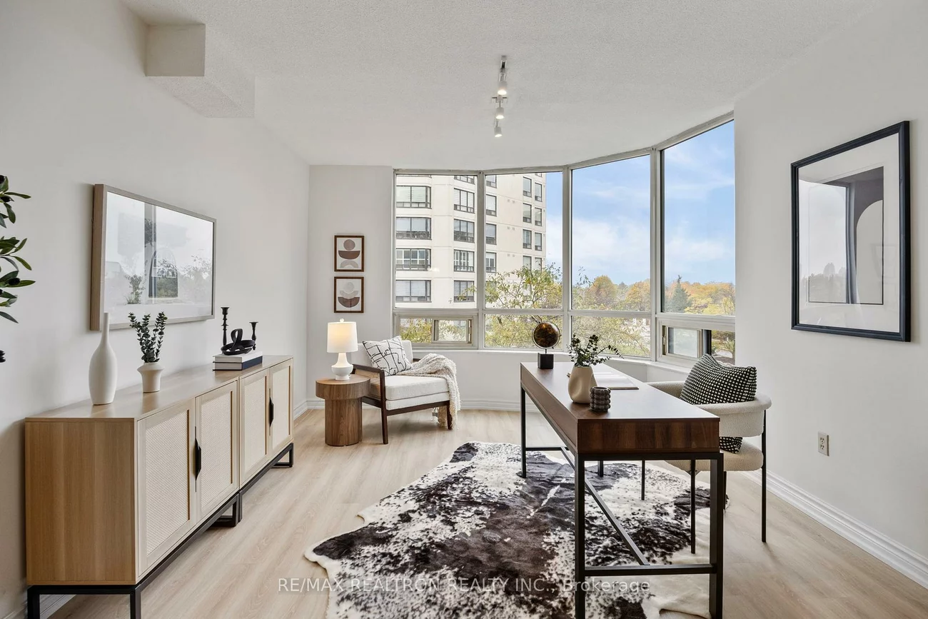 333, Clark, Crestwood-Springfarm-Yorkhill, Vaughan