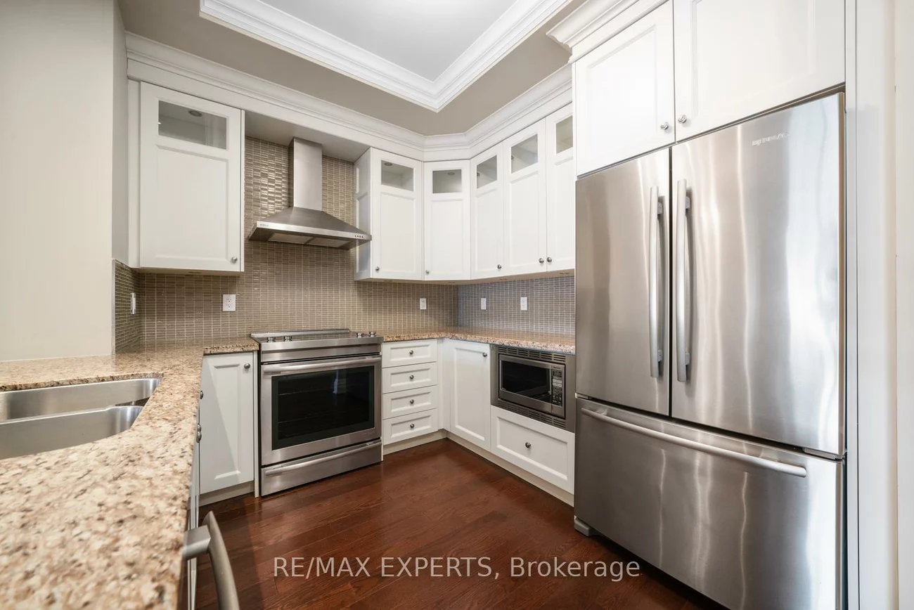 9909, Pine Valley, Vellore Village, Vaughan