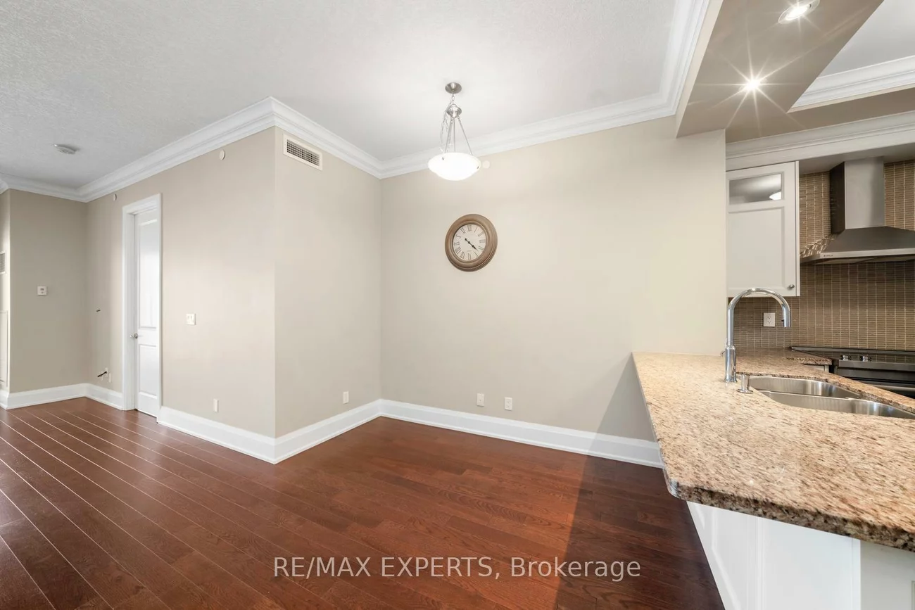 9909, Pine Valley, Vellore Village, Vaughan