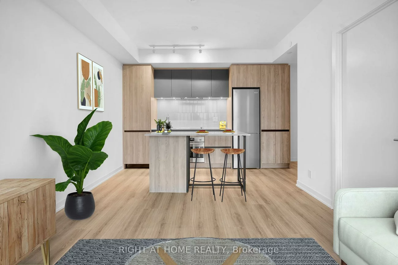 7950, Bathurst, Beverley Glen, Vaughan