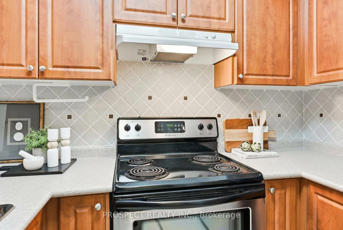 9451, Jane, Maple, Vaughan