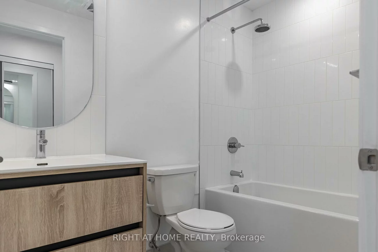 7950, Bathurst, Beverley Glen, Vaughan