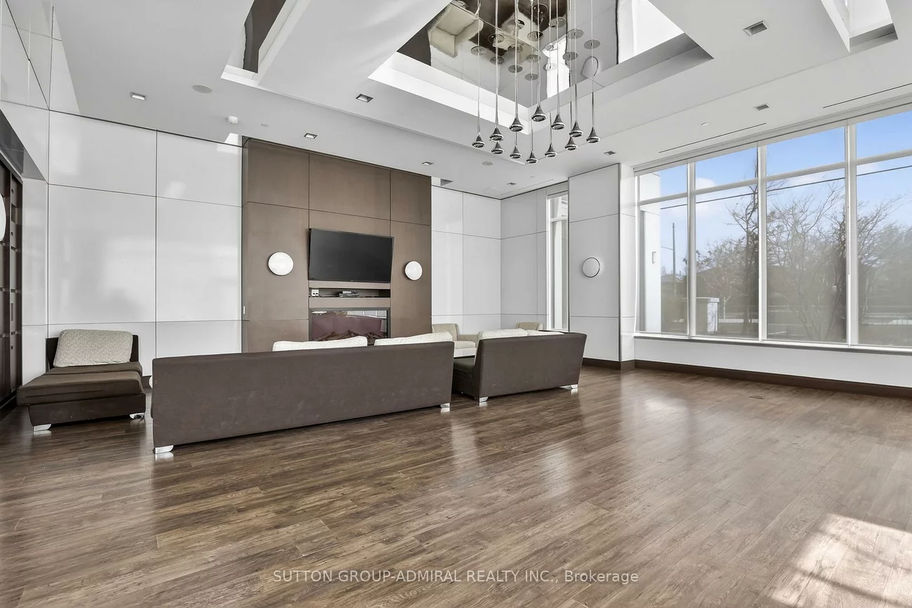 7900, Bathurst, Beverley Glen, Vaughan