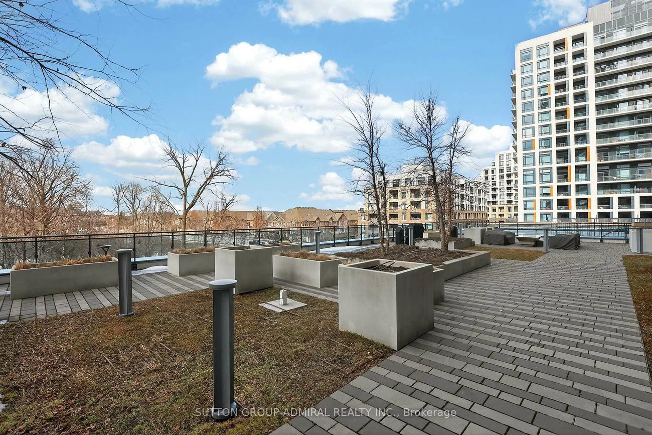 7900, Bathurst, Beverley Glen, Vaughan