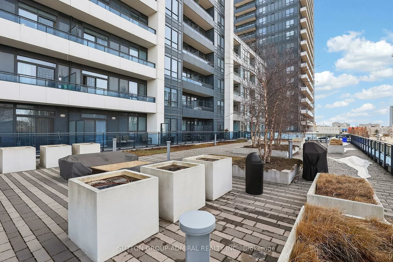 7900, Bathurst, Beverley Glen, Vaughan