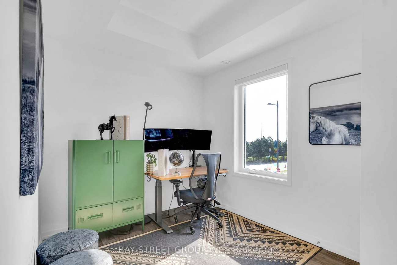 150, Honeycrisp, Vaughan Corporate Centre, Vaughan