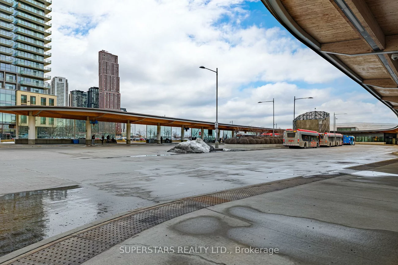 950, Portage, Vaughan Corporate Centre, Vaughan