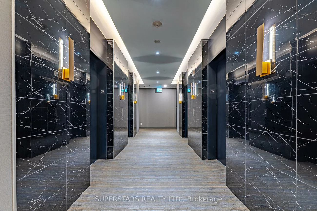 950, Portage, Vaughan Corporate Centre, Vaughan