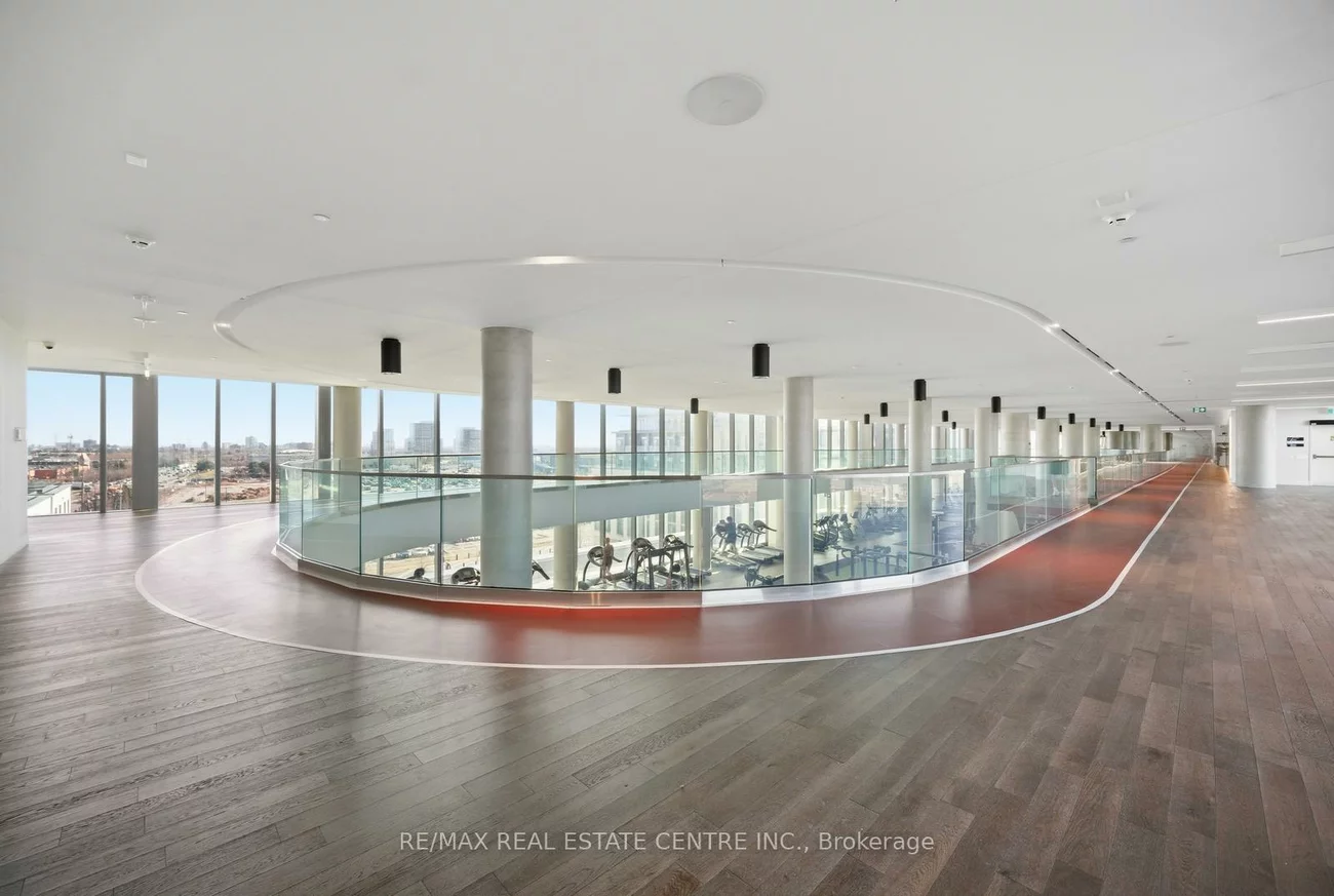 1000, Portage, Vaughan Corporate Centre, Vaughan