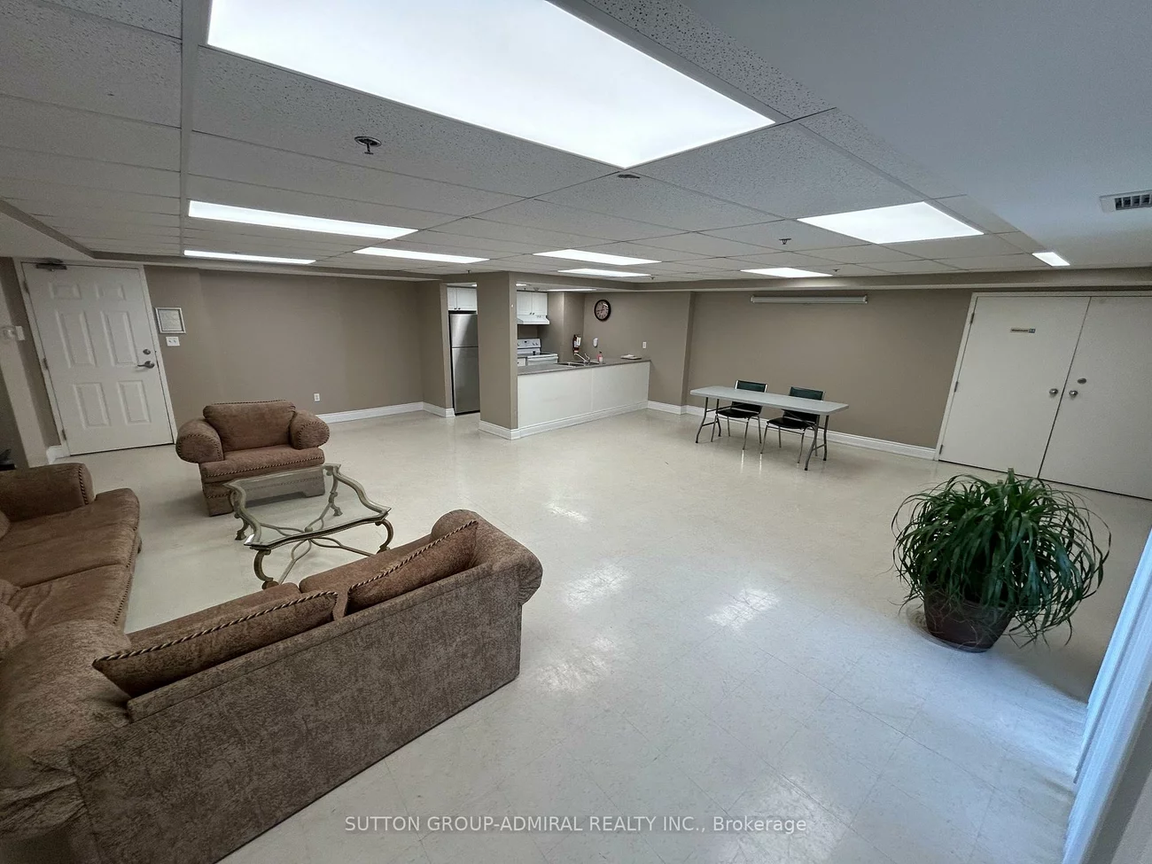 250, Pine Grove, Islington Woods, Vaughan