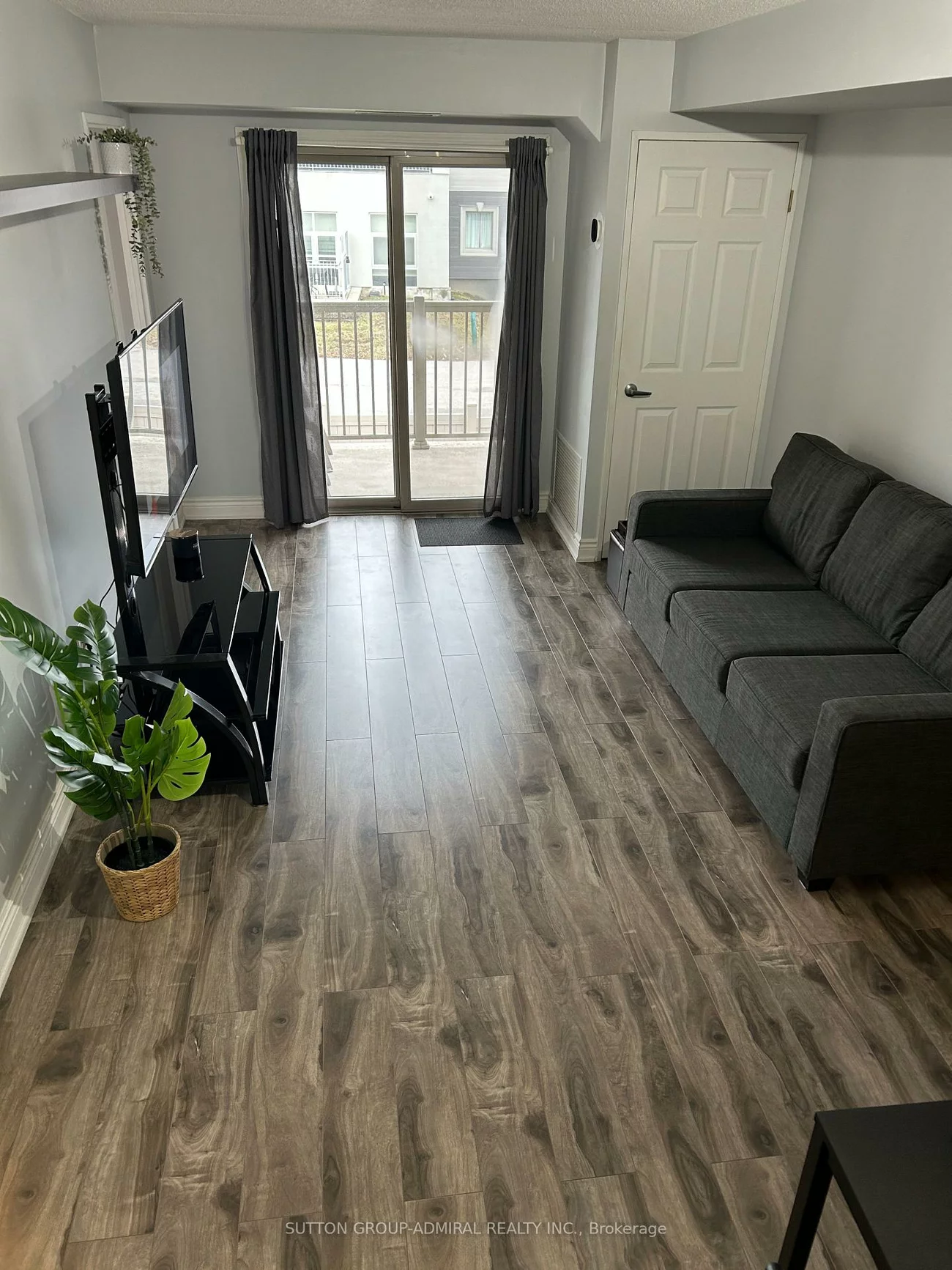 250, Pine Grove, Islington Woods, Vaughan