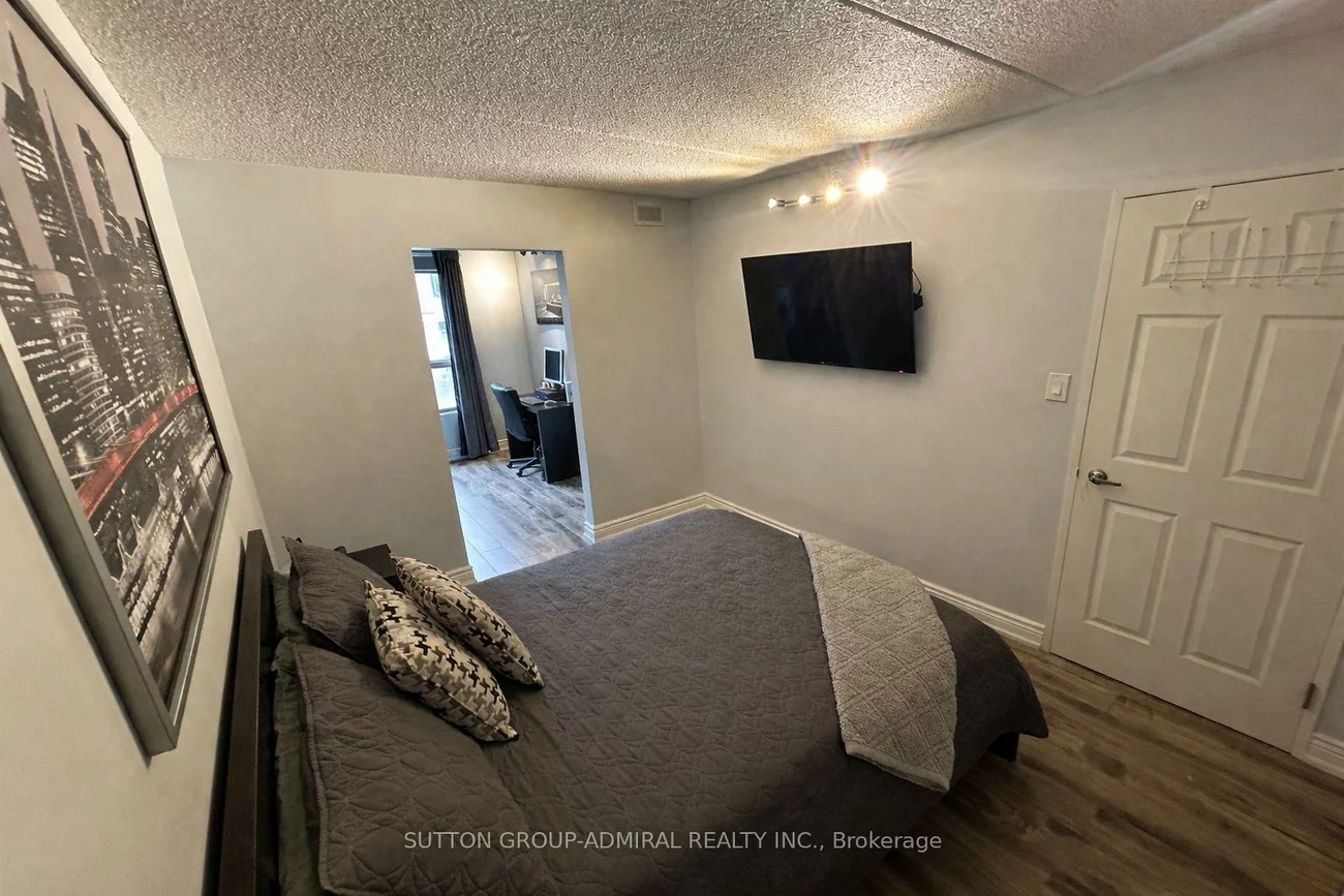 250, Pine Grove, Islington Woods, Vaughan