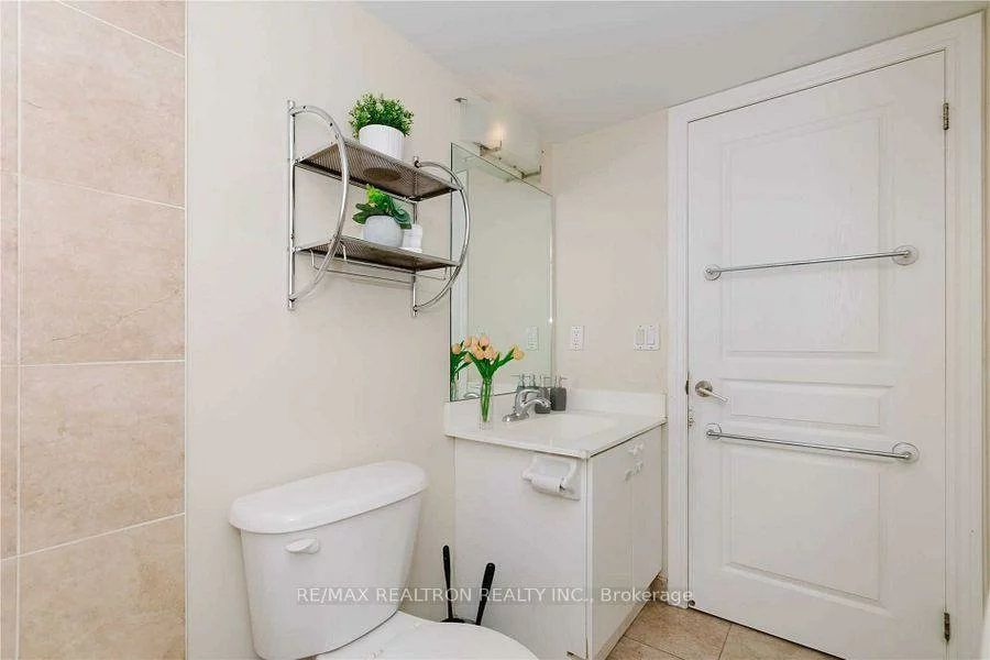 75, North Park, Beverley Glen, Vaughan