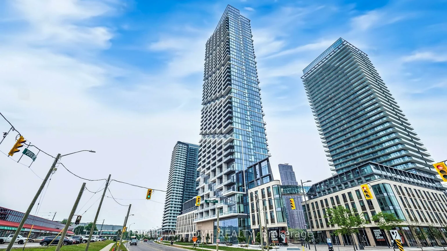 1000, Portage, Vaughan Corporate Centre, Vaughan