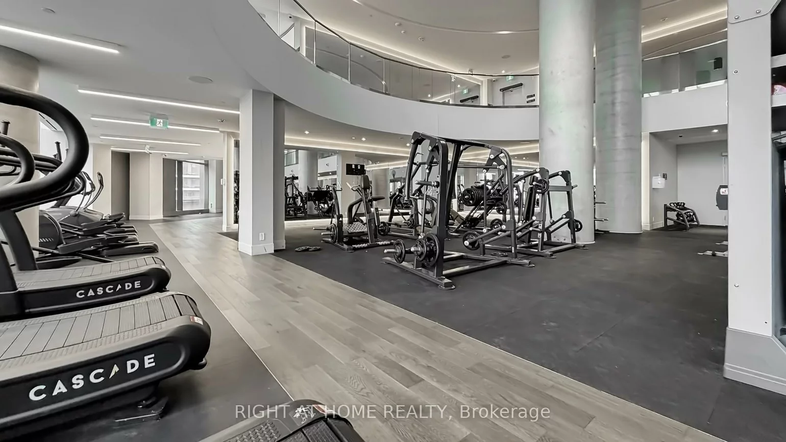 1000, Portage, Vaughan Corporate Centre, Vaughan