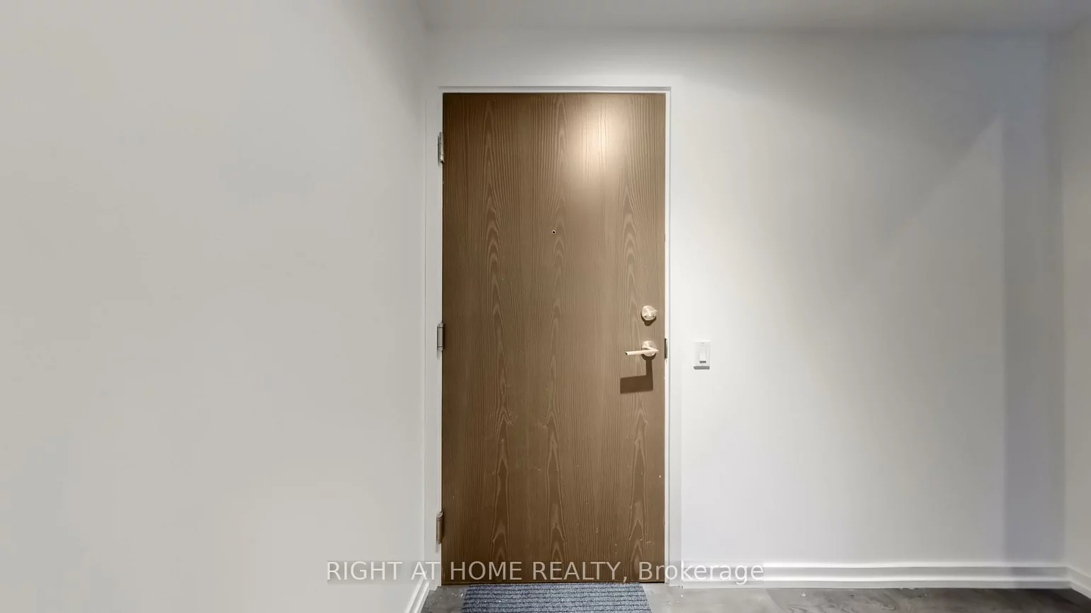 1000, Portage, Vaughan Corporate Centre, Vaughan