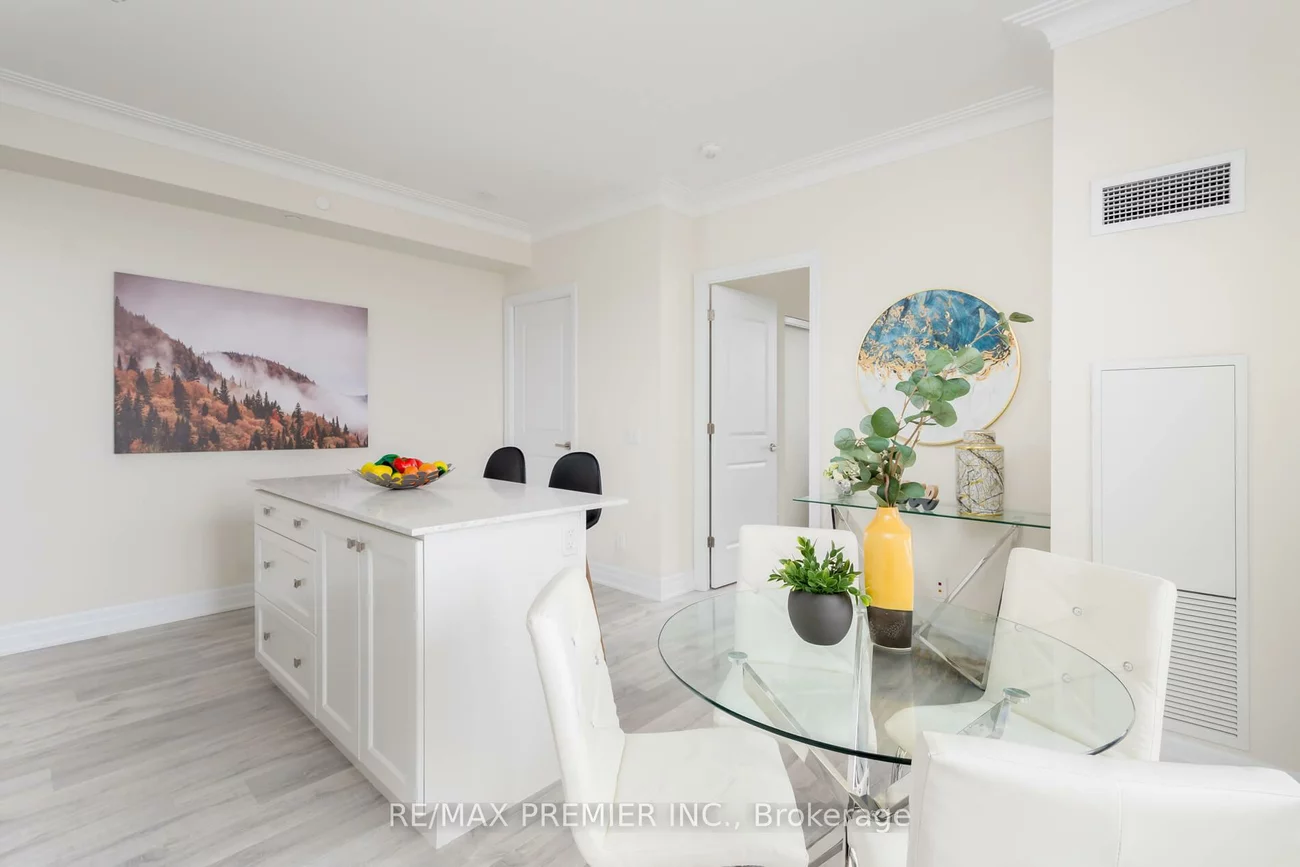 9085, Jane, Concord, Vaughan