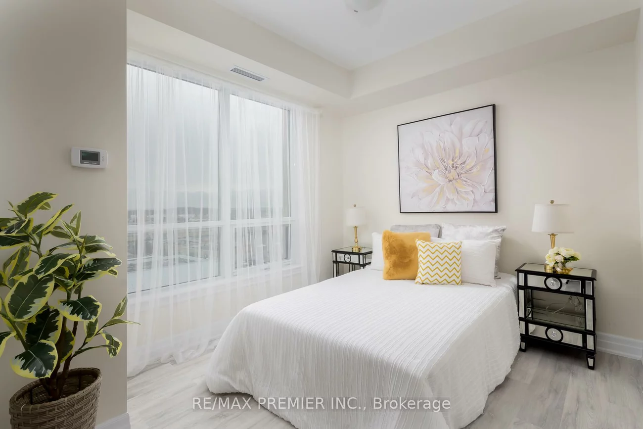 9085, Jane, Concord, Vaughan