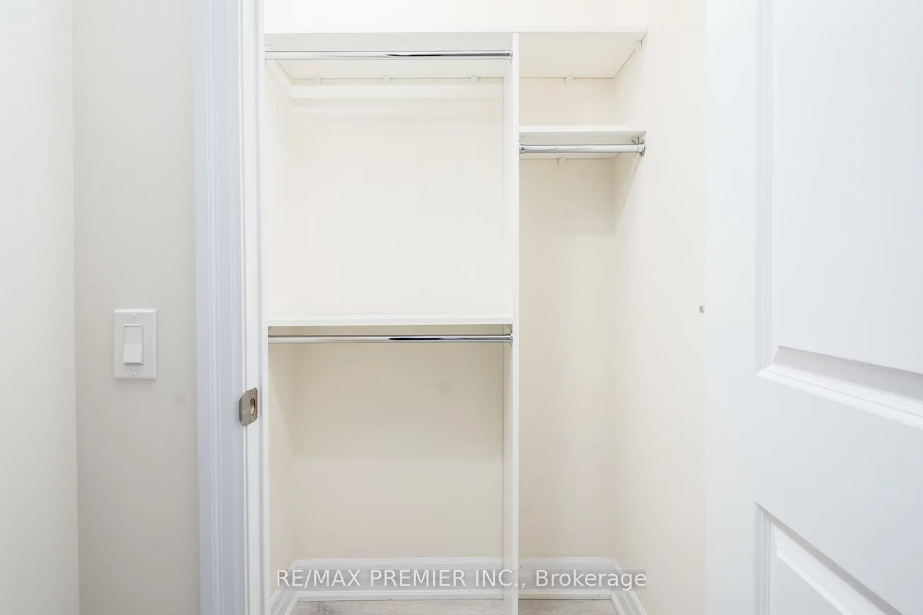 9085, Jane, Concord, Vaughan