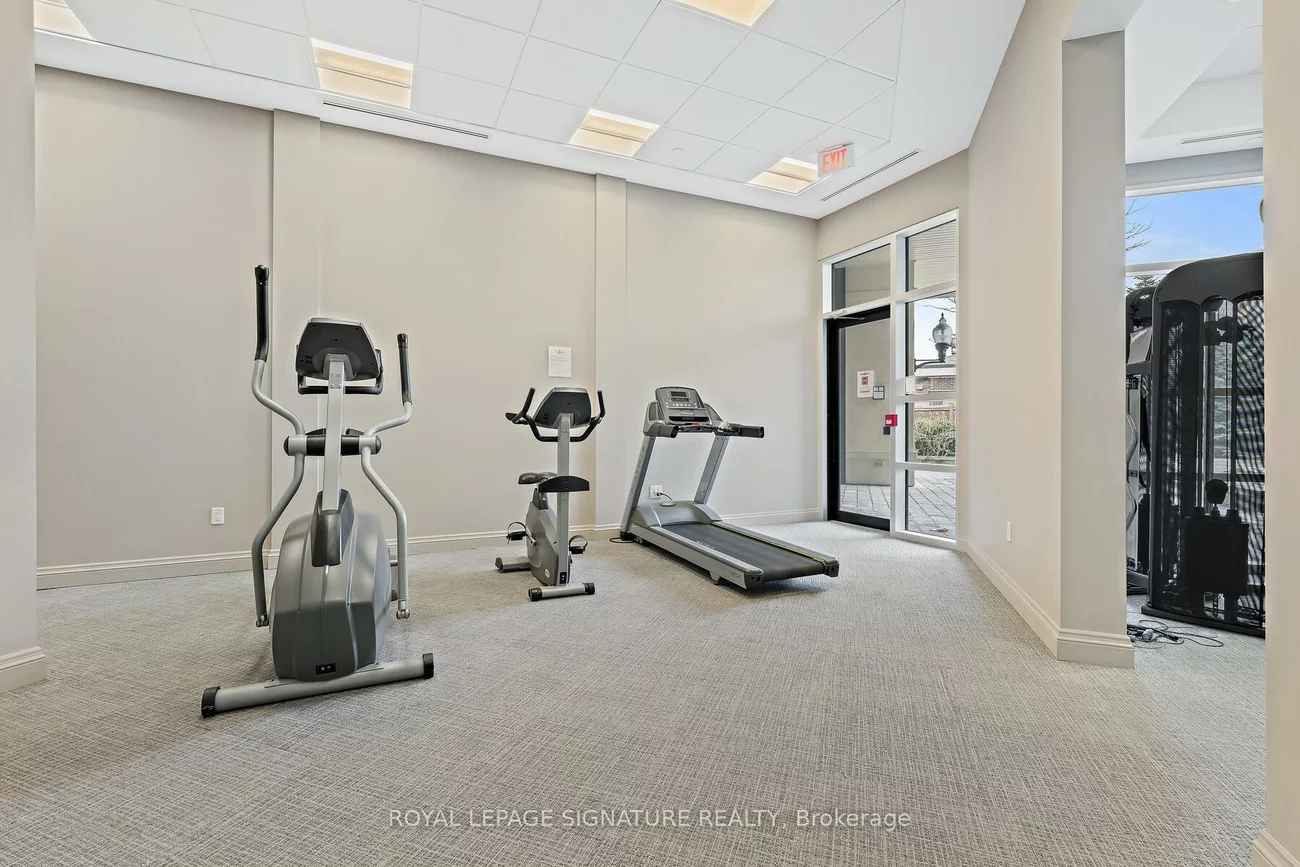 2396, Major Mackenzie, Maple, Vaughan