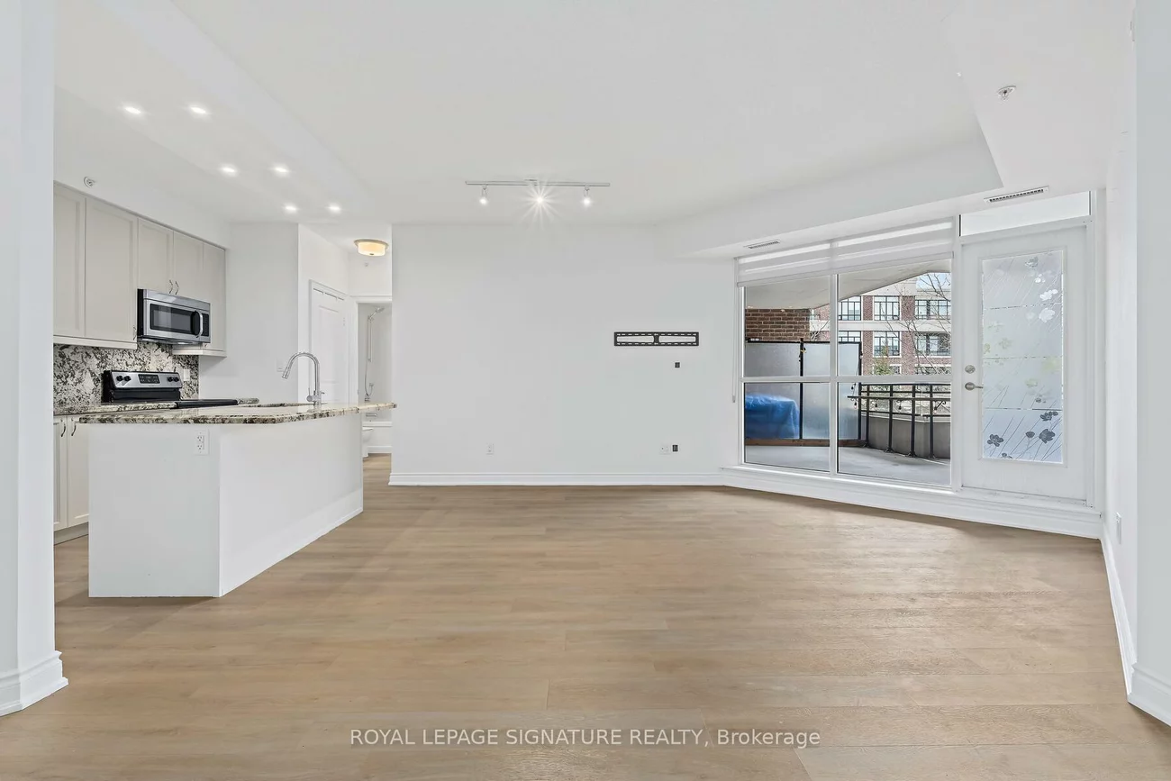 2396, Major Mackenzie, Maple, Vaughan