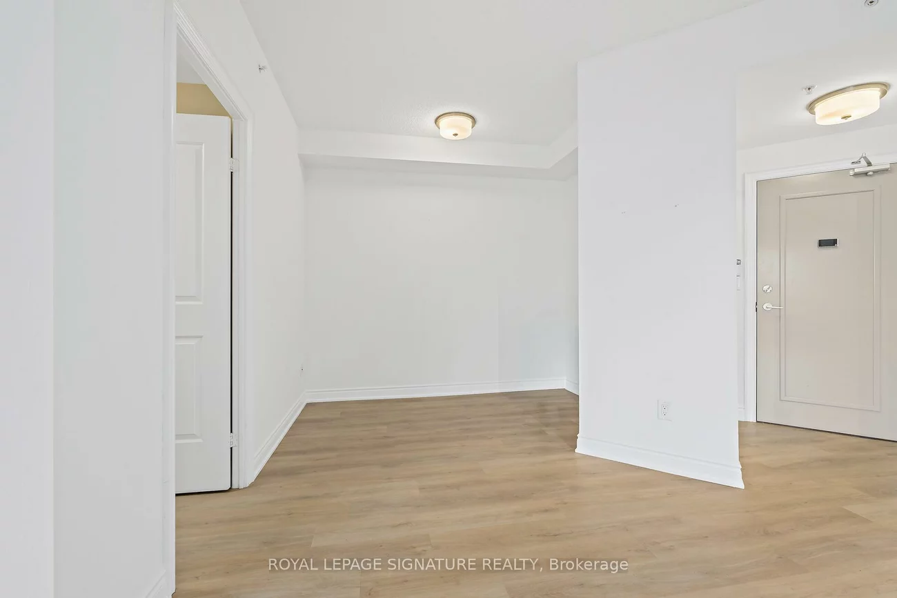 2396, Major Mackenzie, Maple, Vaughan